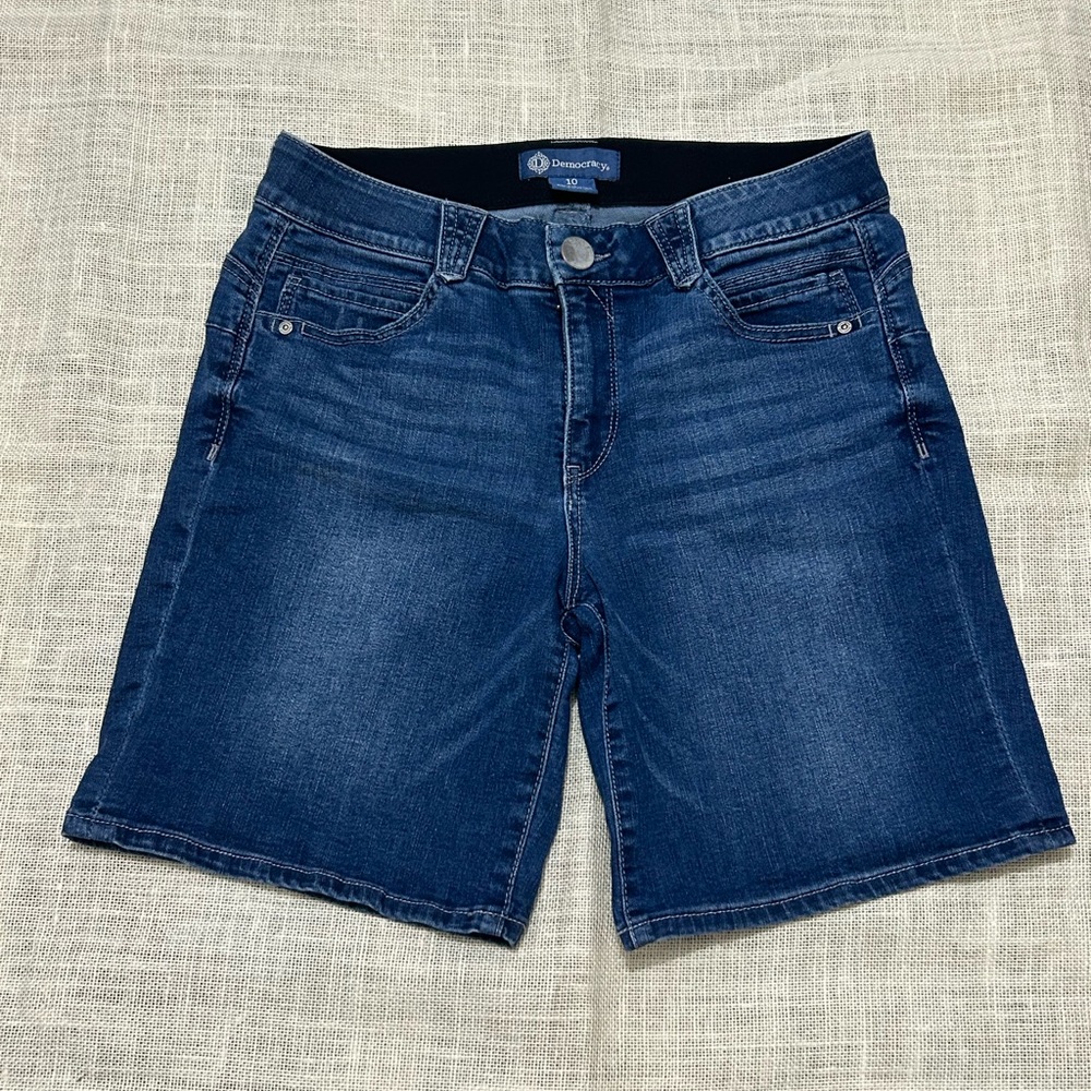 Democracy Ab'solution Denim
Shorts Womens Blue Stretch
Mid Rise Size 10